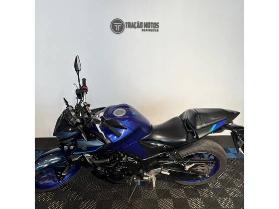 YAMAHA MT-03 ABS YAMAHA MT-03 ABS